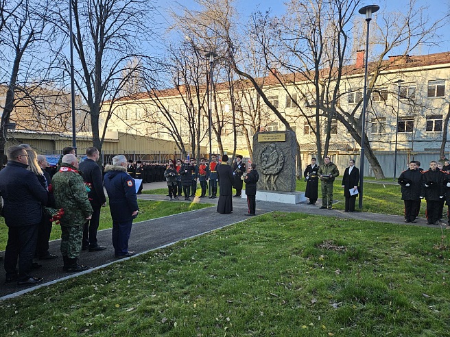 В Саратове открыли памятник кадетам