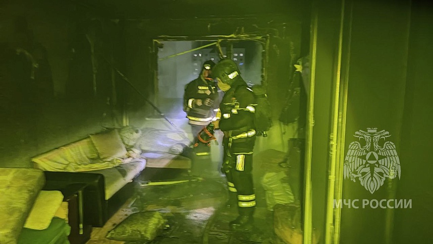 В Саратове в результате пожара на балконе пострадали двое мужчин