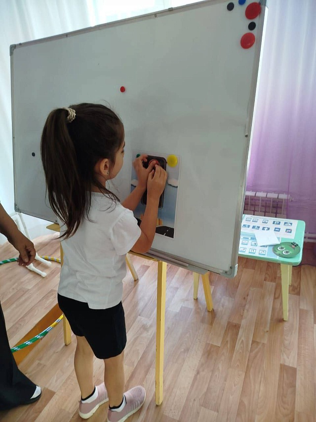 Для новоузенских дошкольников провели профилактическую игру о безопасности на дорогах