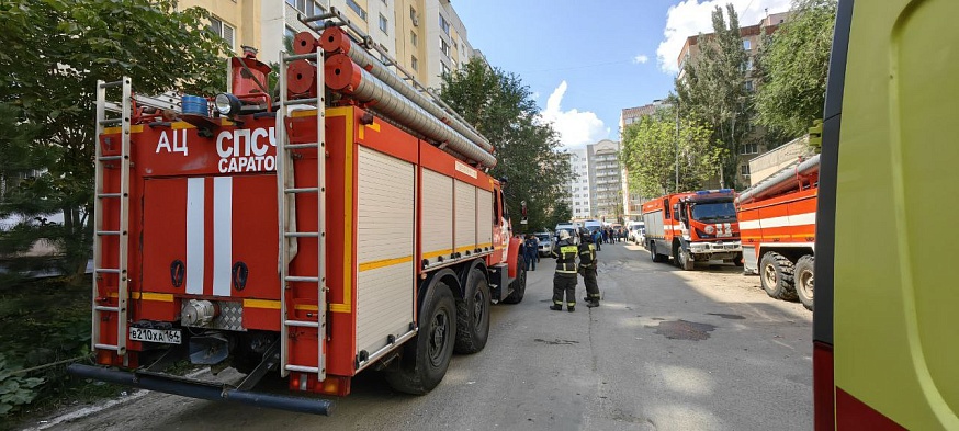 Открыта горячая линия для пострадавших при частичном обрушении дома на Блинова