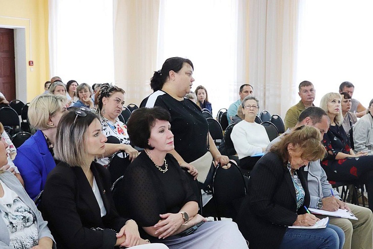 По инициативе Панкова в Пугачеве создадут рабочую группу для решения коммунальных проблем