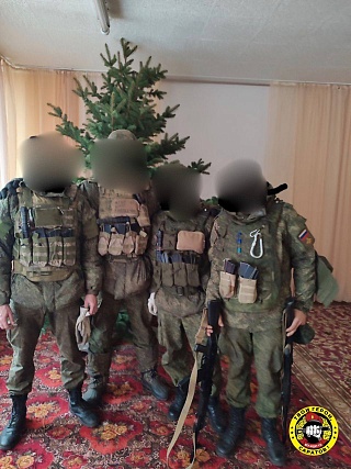 Саратовские бойцы развозят новогодние подарки