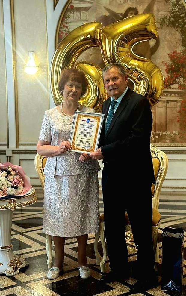 65 лет вместе: супруги Зайцевы из Саратовской области отметили железную свадьбу