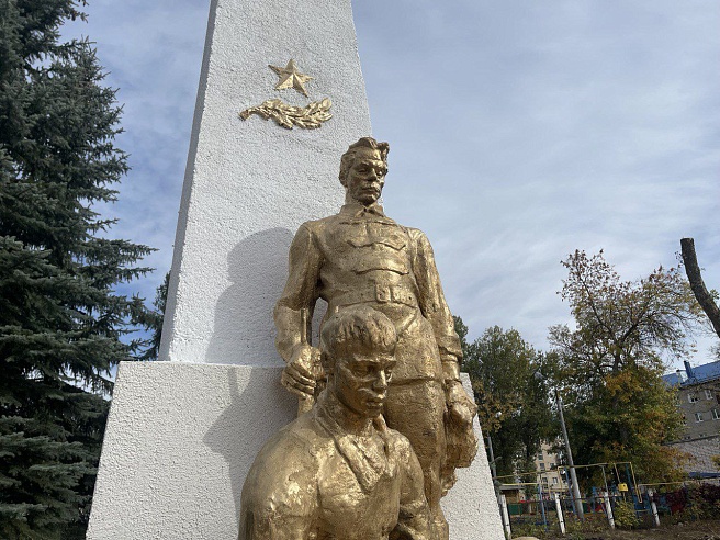 В Саратовской области обновили памятник Борцам Революции