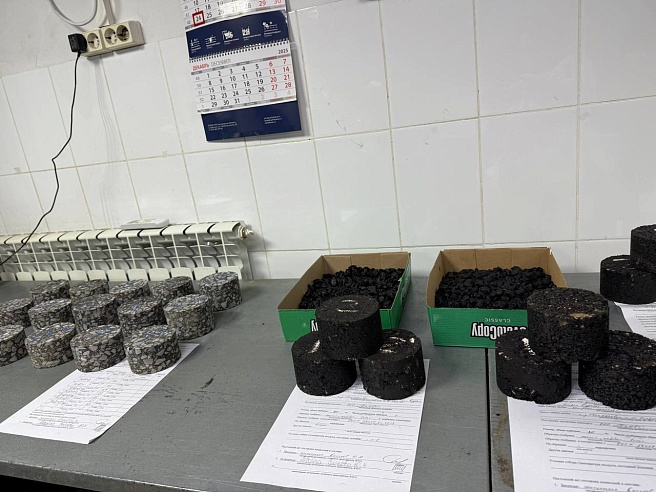 Ремонт 15-километровой трассы в Базарно-Карабулакском районе завершат на полгода раньше