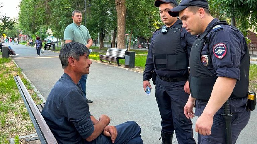 Полиция рассказала саратовцам о правилах поведения в местах отдыха
