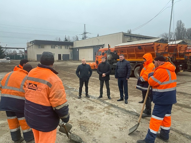  Грибов посоветовал депутатам проверить работу коммунальщиков до снегопадов по своим округам