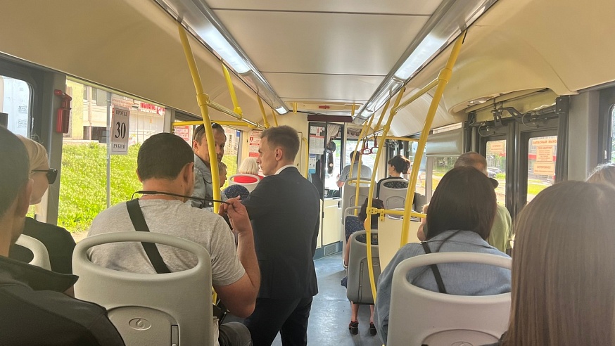 Глава Саратова проверила работу дублирующего транспорта по трамвайному маршруту №9