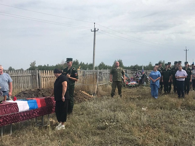 В Саратовской области провожают в последний путь героически погибших бойцов