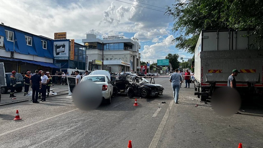 Саратовские СМИ сообщают, что в ДТП на Соколовой погиб сын губернатора Романа Бусаргина