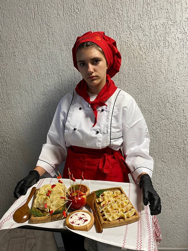 Саратовские школьники участвуют в окружном фестивале "Вернуть детство"