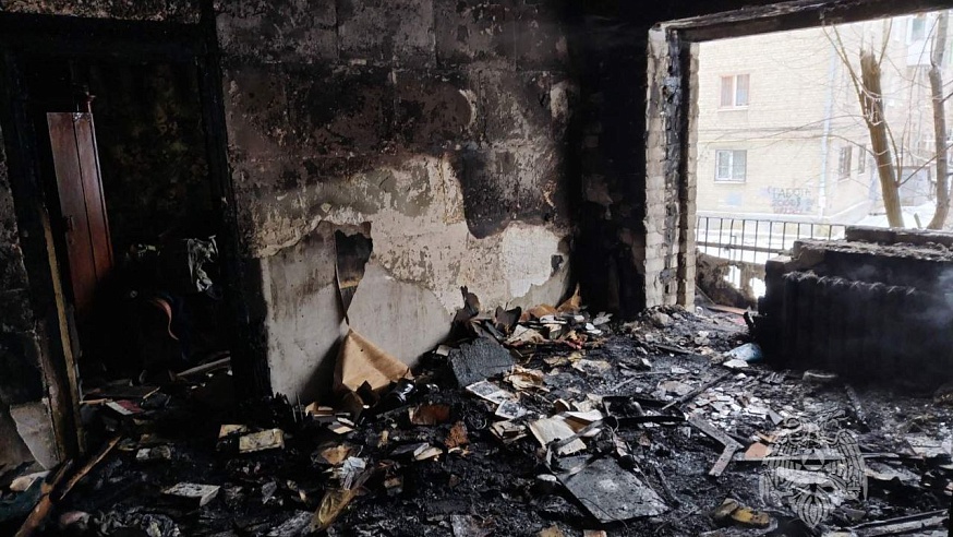 В пожаре на Орджоникидзе пострадали 1,5-годовалый ребенок и двое взрослых
