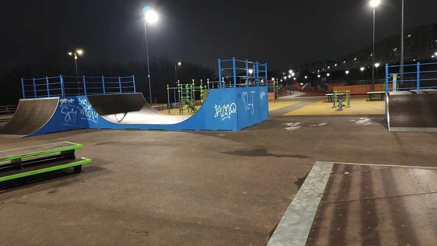 В Саратове неизвестные изуродовали новую скейт-площадку 