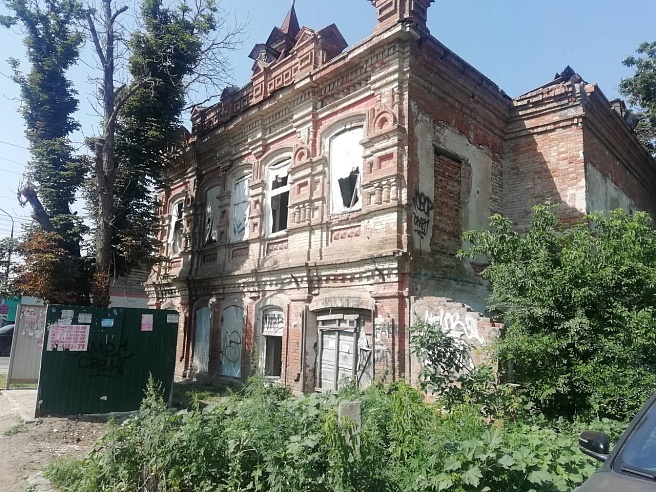 Памятник за рубль: в Энгельсе продают объекты культурного наследия