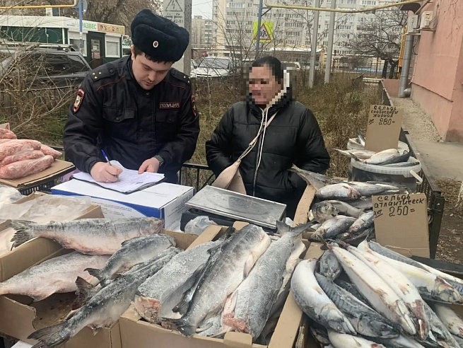 Уличным торговцам в Энгельсе грозит штраф до 200 тысяч рублей