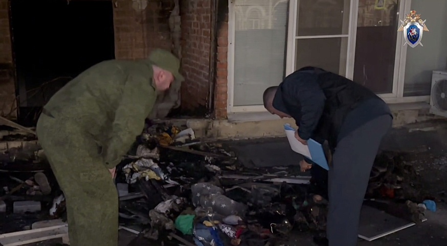 В Саратове молодой мужчина пытался сжечь рабочего и устроил пожар