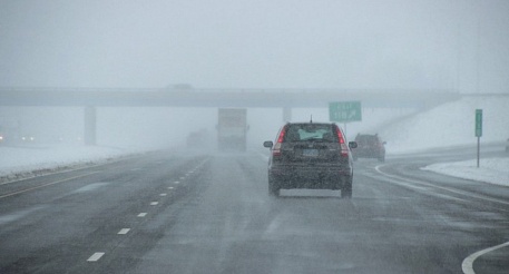 Саратовских автомобилистов предупреждают о сильном тумане