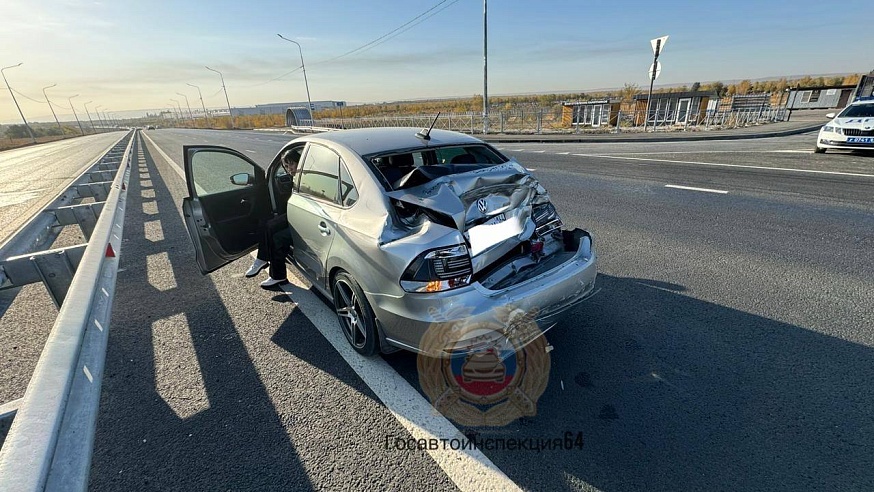 В Ленинском районе пострадала пассажир столкнувшегося с автобусом "Фольксвагена"