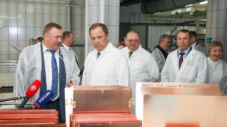 Игорь Комаров познакомился с импортозамещением на заводе радиоаппаратуры