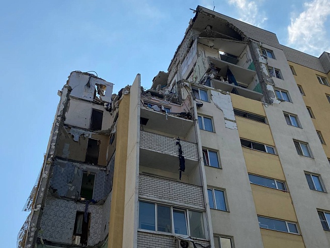 На Блинова идет укрепление дома №4 после взрыва газовоздушной смеси в доме №2