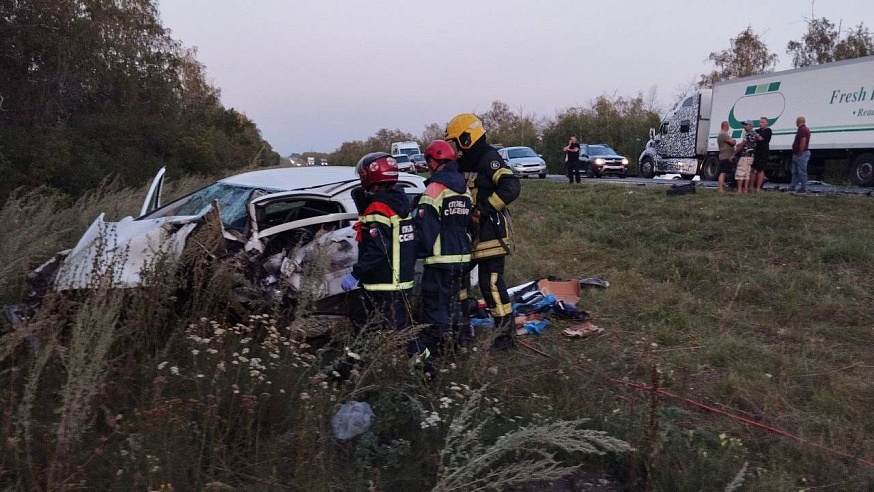 В аварии под Саратовом погибли двое детей и женщина