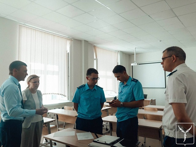 Более сотни саратовцев обратились за помощью в штаб для жильцов обрушившегося дома на Блинова