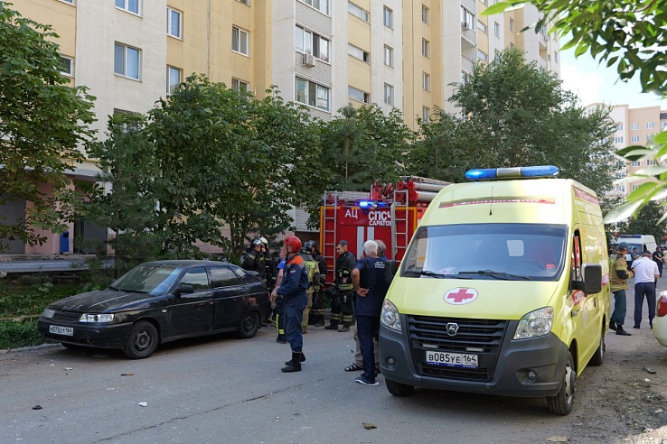 Открыта горячая линия для пострадавших при частичном обрушении дома на Блинова