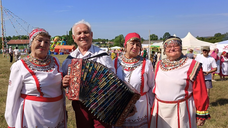 Под Саратовом прошел национальный Чувашский праздник Акатуй