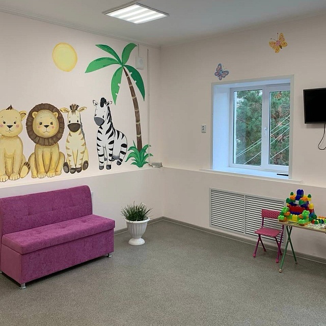 Завершен капремонт педиатрического отделения Лысогорской районной больницы