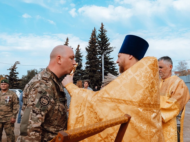 В Саратове на стройплощадке новой школы провели молебен