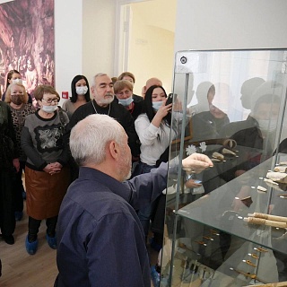 В отреставрированном здании Вольского музея краеведения открылась историческая выставка