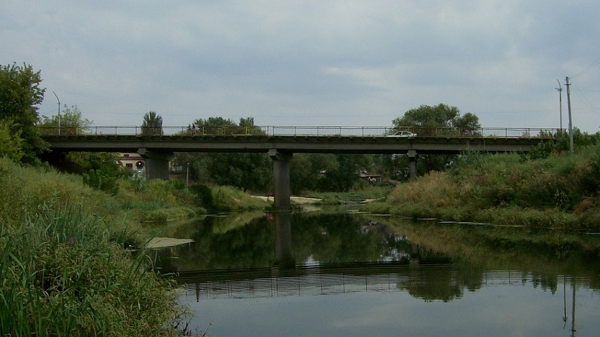 В Аткарске отремонтируют разрушающийся мост через реку