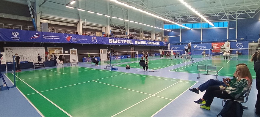 В Саратове стартовал 30-й турнир по бадминтону «Хрустальный волан»