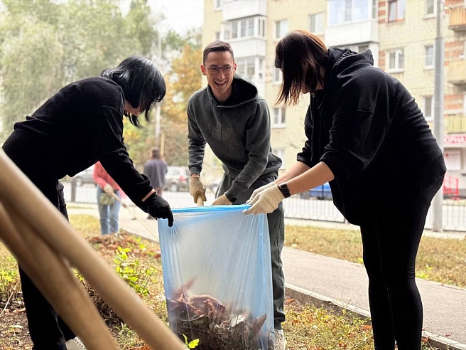 В Саратове более 6 тысяч горожан приняли участие в субботнике