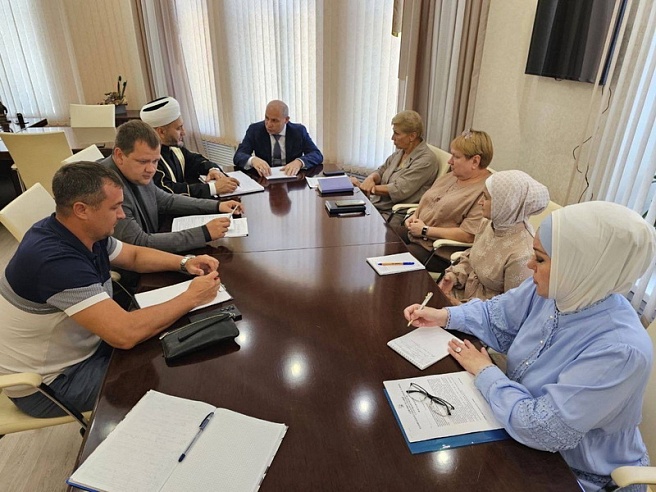 Саратовские мусульмане восстанавливают детский лагерь "Зеркальный"