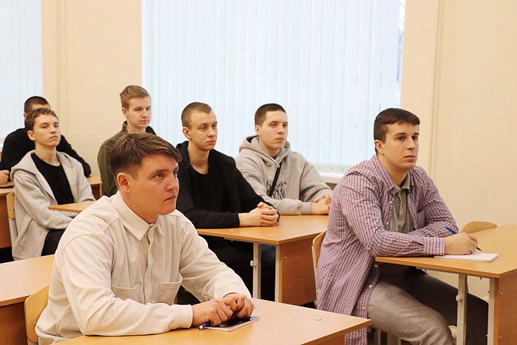 В балаковском филиале Волжского государственного университета водного транспорта начались занятия