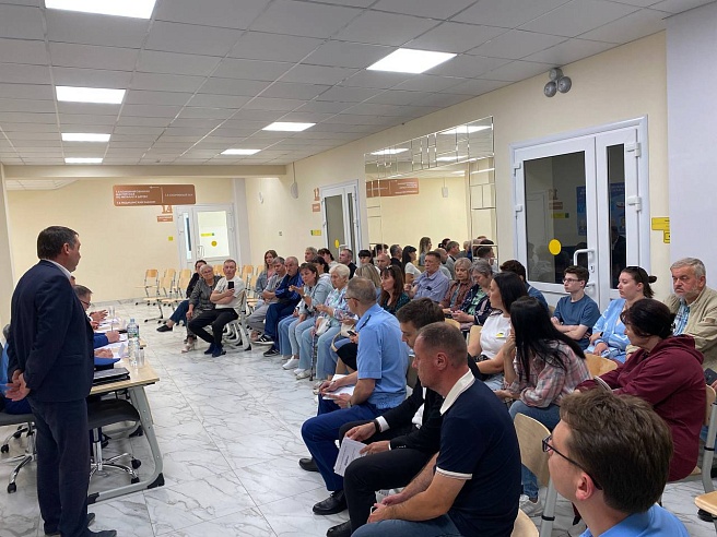 Жители четвертого подъезда обрушившегося дома на Блинова до сих пор не могут вернуться в свои квартиры