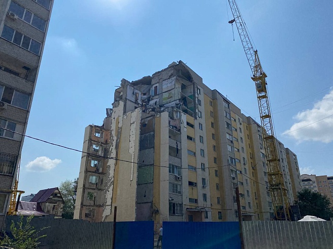 На Блинова идет укрепление дома №4 после взрыва газовоздушной смеси в доме №2