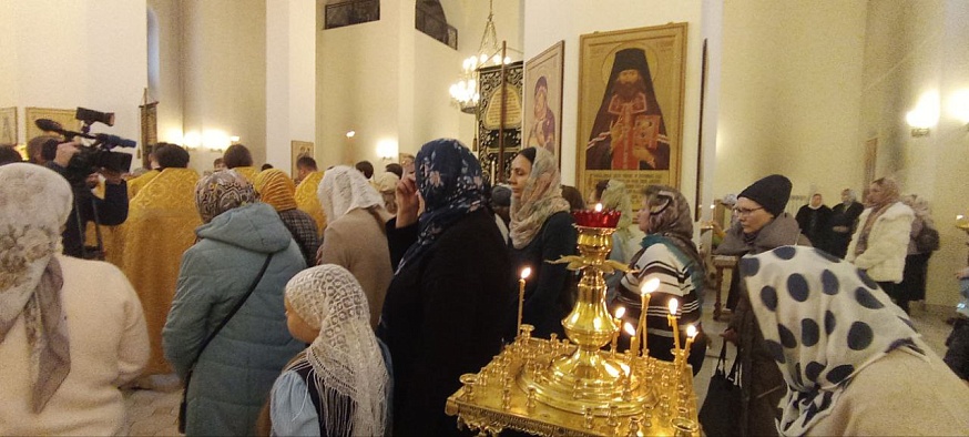 В Саратов привезли ковчег с частицей мощей святителя Спиридона Тримифунтского