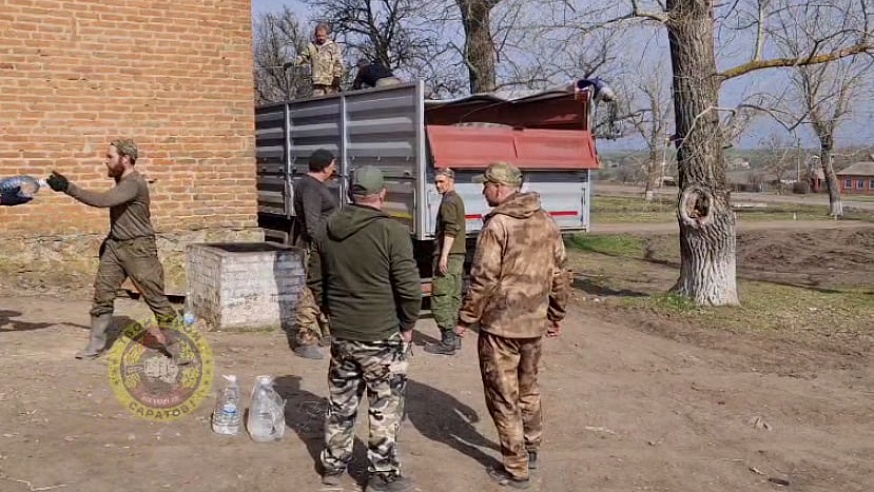 У саратовских бойцов в зоне СВО сложилась напряженная обстановка из-за артобстрелов