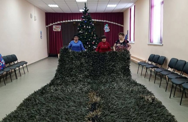 Бойцы из саратовского госпиталя получили посылки с пирогами и сгущенкой