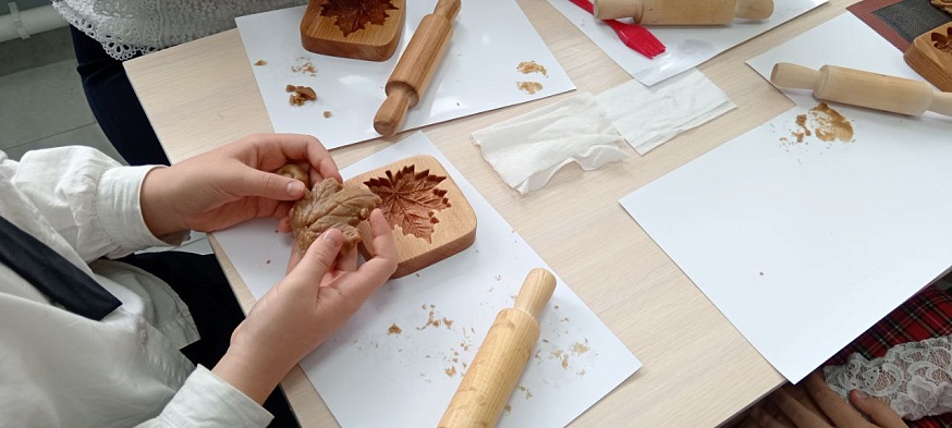 Жители Маркса выстроились в очередь в библиотеку