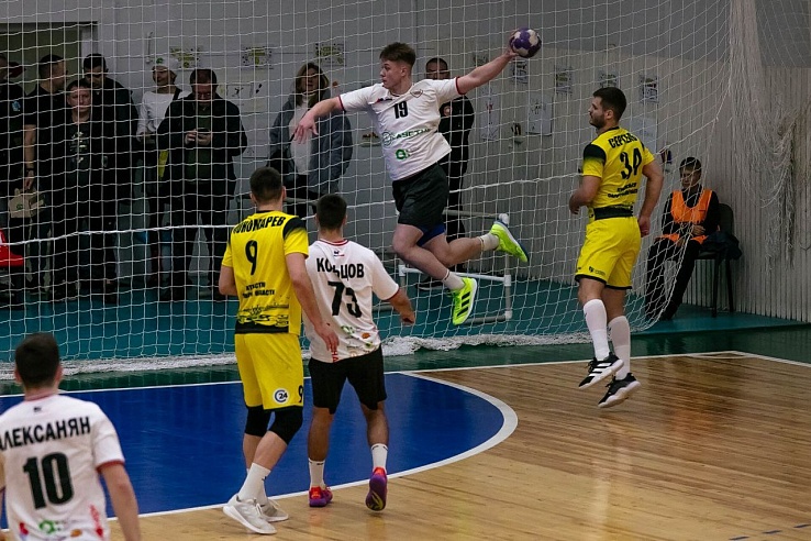 "СГАУ-Саратов" завершил год серией побед