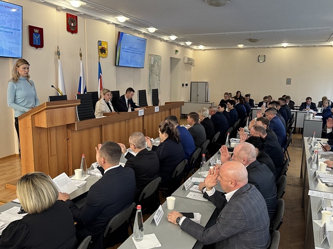 Три школы Энгельса переходят на самостоятельное приготовление горячего питания с 2026 года