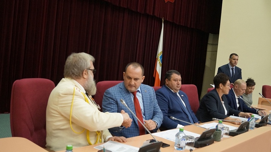 Роман Бусаргин призвал новый созыв Облдумы работать на благо региона