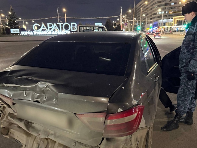 "Весту" саратовчанки могут конфисковать из-за сына-нарушителя 