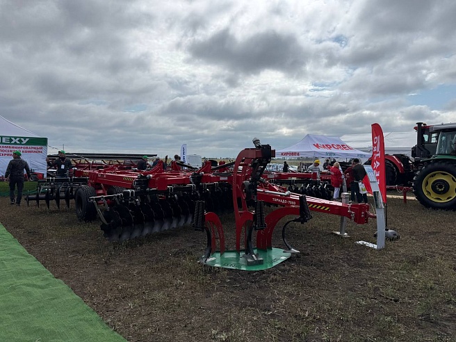 На "Дне поля" в Саратове прошла выставка сельскохозяйственной техники