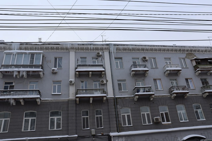 За прошедшие сутки с улиц Саратова вывезено более 45 тысяч кубометров снега