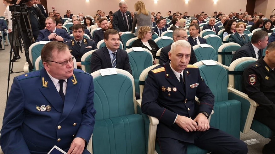 Врио губернатора Саратовской области предложил Валерию Радаеву новую должность