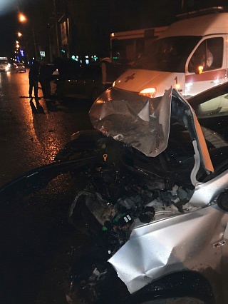 В Энгельсе водитель "Соляриса" устроил ДТП с пострадавшими